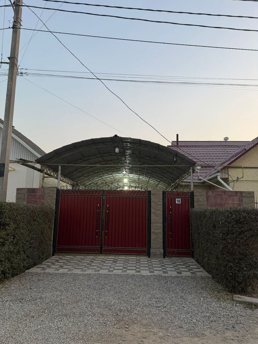 Срочная продажа! Дом в районе ж/м Кара-Жыгач Площадь дома — 165 м²: фото 1