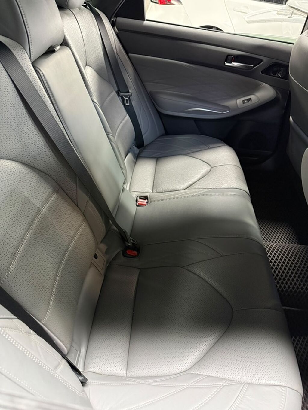 Toyota Avalon: 2021 г., 2.5 л, Вариатор, Гибрид, Седан: фото 4