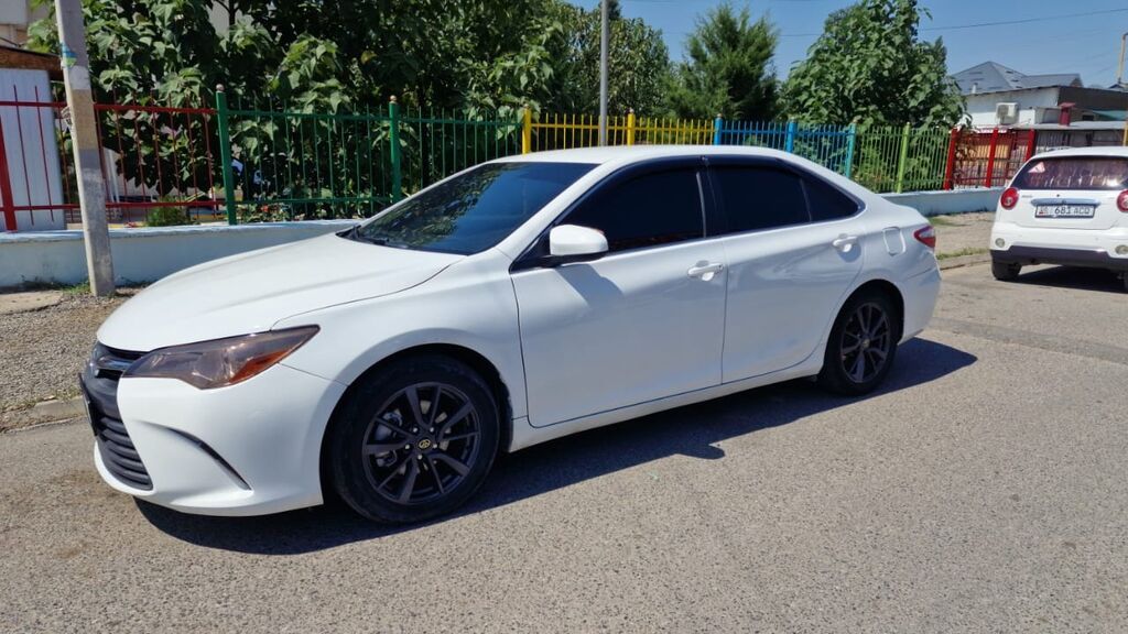 Toyota Camry: 2015 г., 2.5 л, Автомат, Гибрид, Седан: фото 4