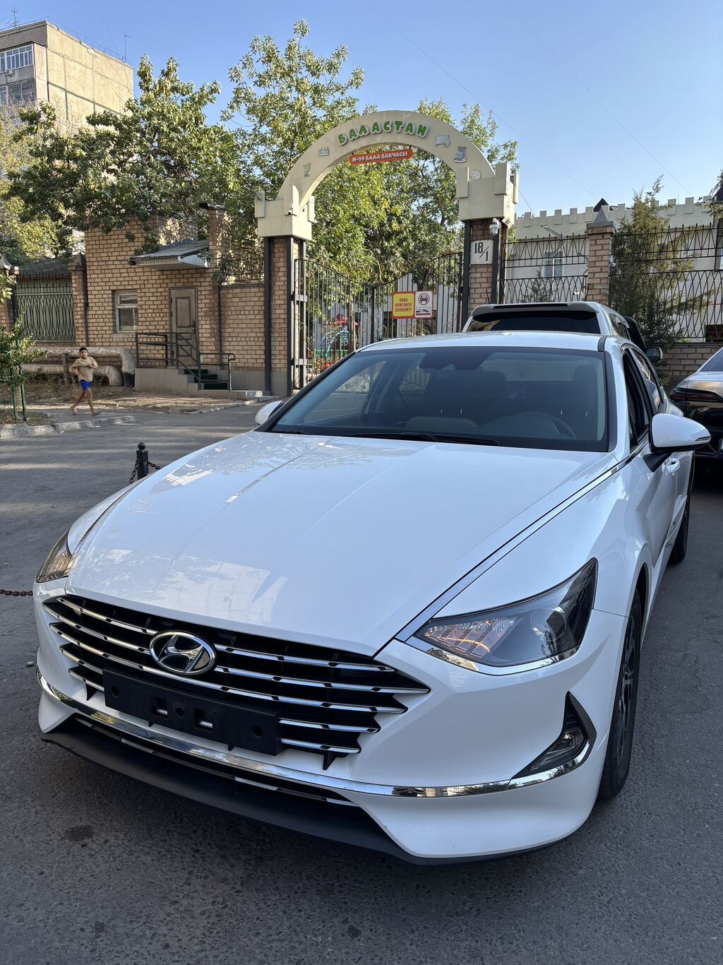 Hyundai Sonata: 2020 г., 2 л, Автомат, Гибрид, Седан: фото 2