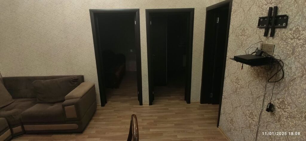 3 otaqlı, 55 kv. m, Təmirsiz