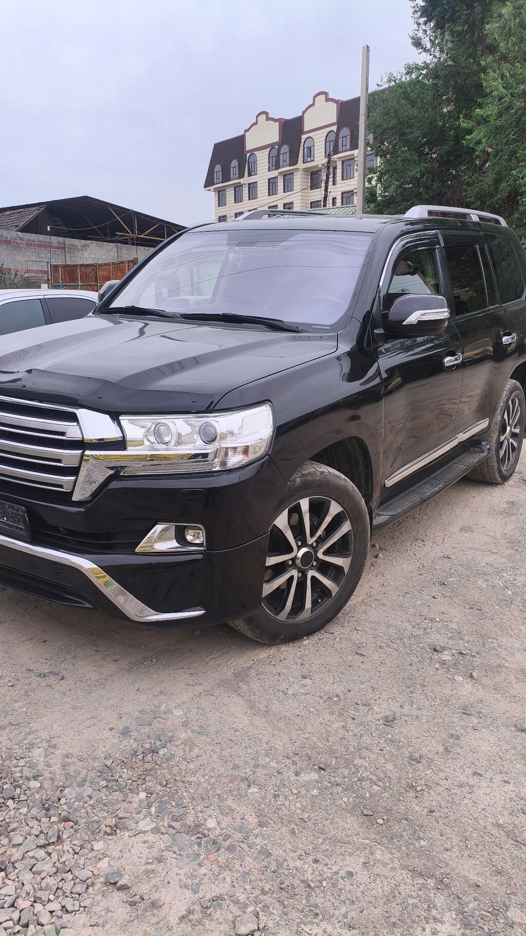 Toyota Land Cruiser: 2011 г., Автомат, Внедорожник: фото 5