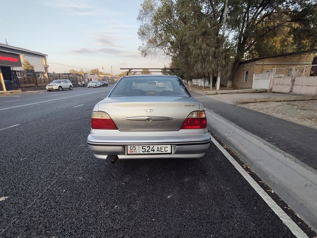 Daewoo Nexia: 2004 г., 1.5 л, Автомат, Бензин, Седан: фото 5