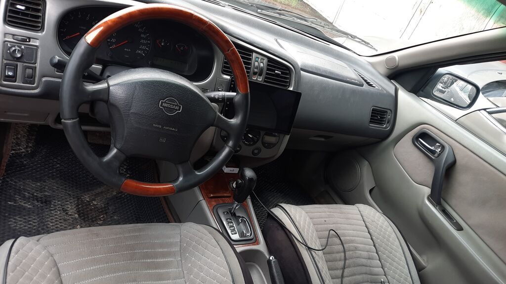 Nissan Primera: 2001 г., 2 л, Автомат, Бензин, Седан: фото 7