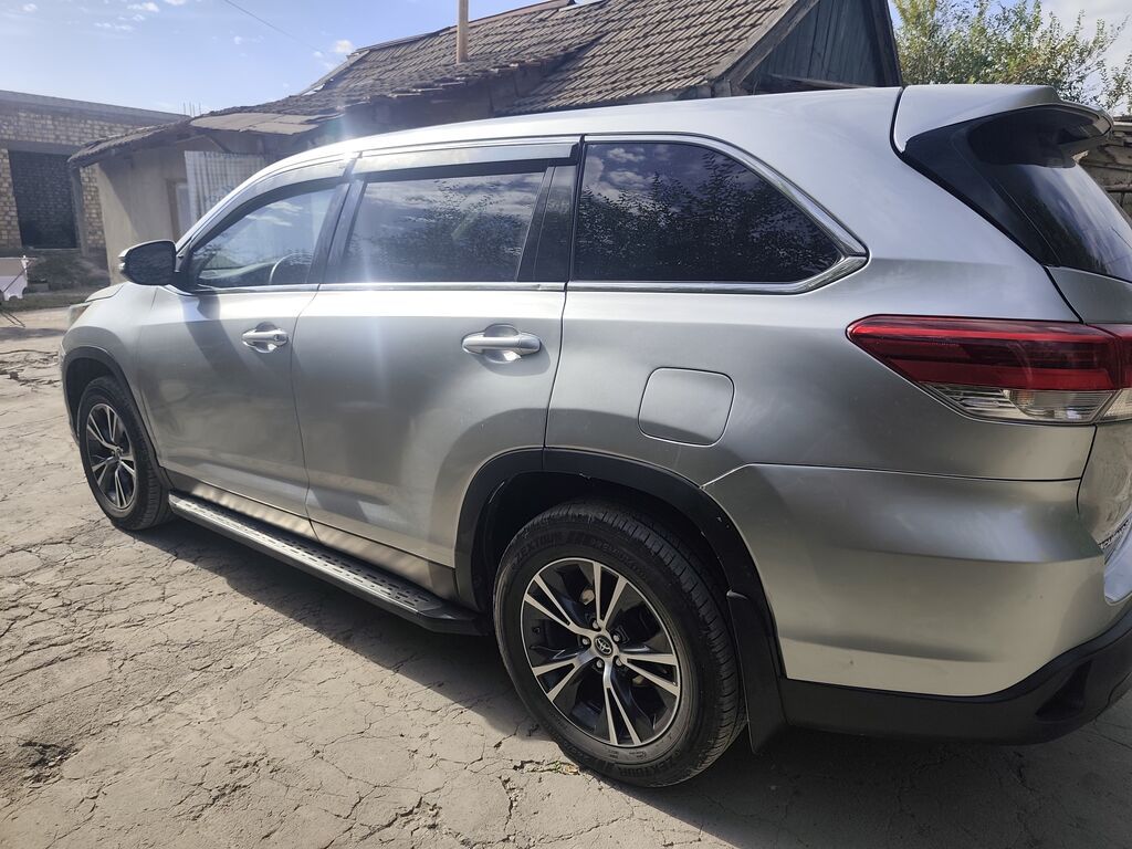 Toyota Highlander: 2019 г., 3.5 л, Автомат, Бензин, Внедорожник: фото 8