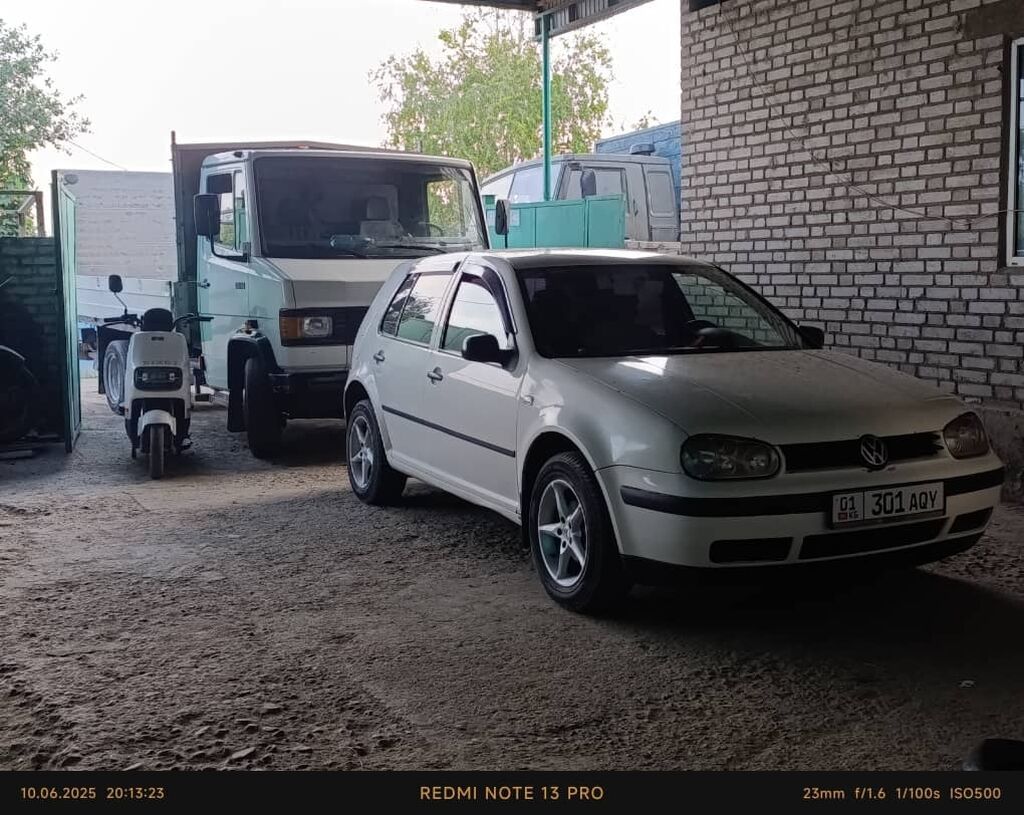 Volkswagen Golf: 2001 г., Хэтчбэк: фото 2