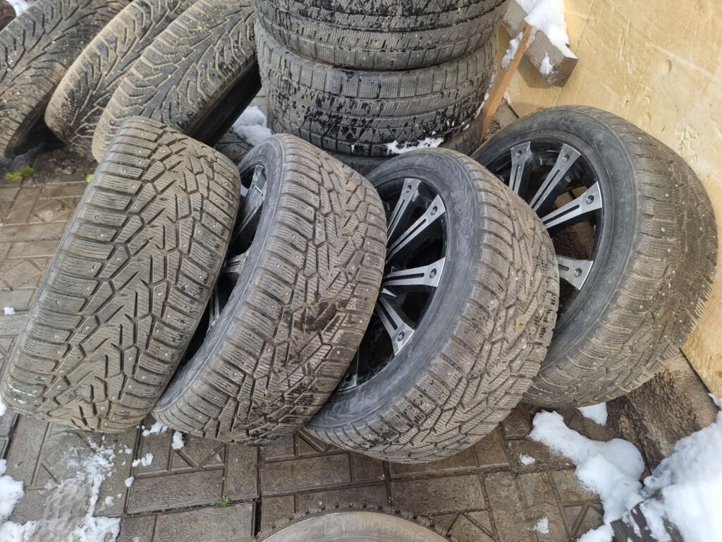 Колеса в сборе 255 / 45 / R 18, Зимняя шипованная, Б/у, Комплект, Легковые, Литые, отверстий - 5: фото 4
