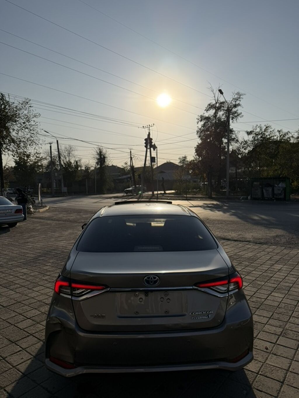 Toyota Corolla: 2020 г., 1.8 л, Вариатор, Гибрид, Седан: фото 5