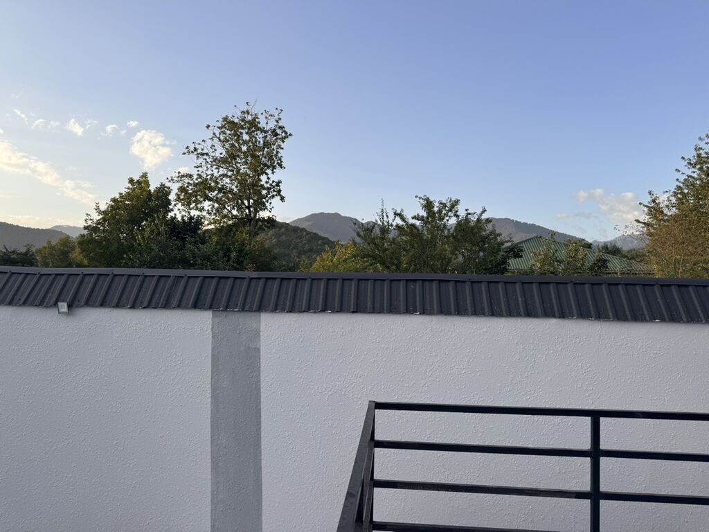 130 kv. m, 3 otaqlı, Su, İşıq, İnternet