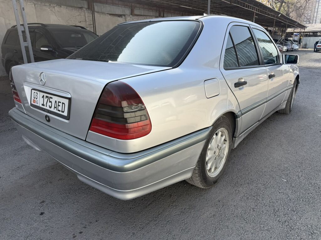 Mercedes-Benz C-Class: 1996 г., 2 л, Автомат, Бензин, Седан: фото 4