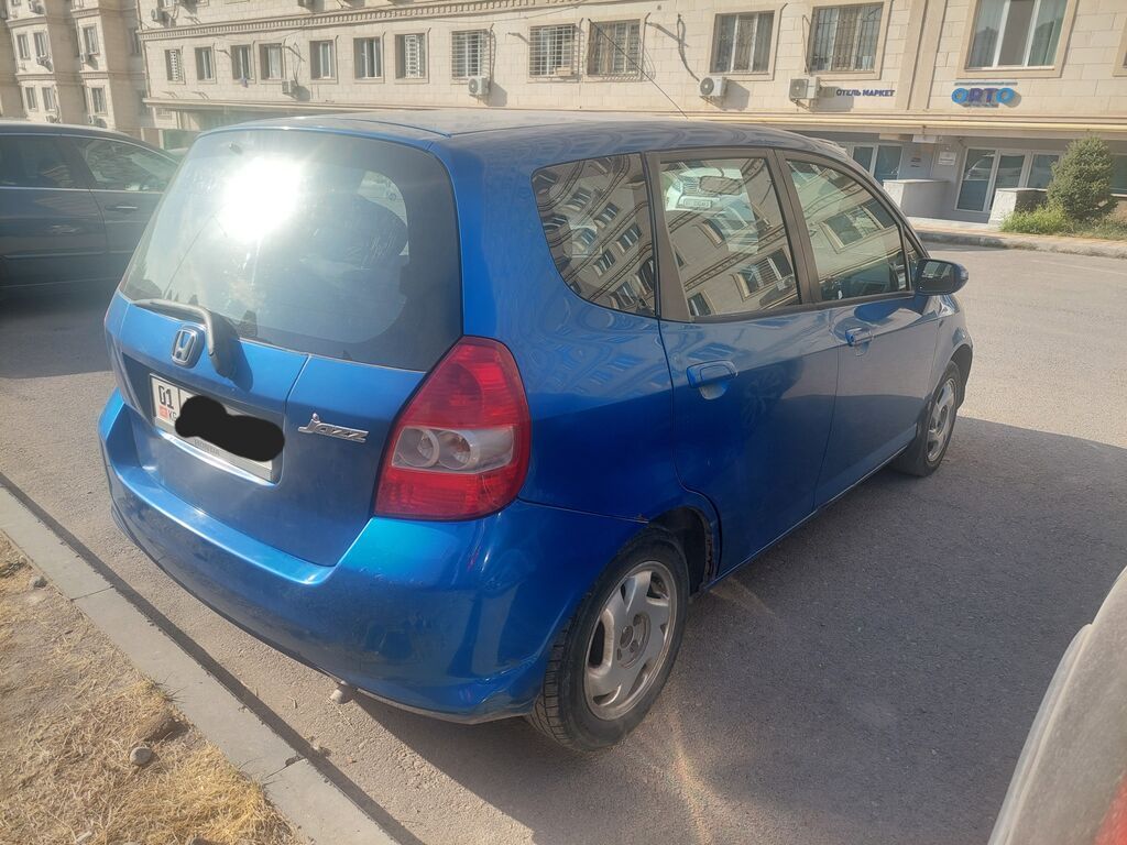 Honda Jazz: 2005 г., 1.3 л, Вариатор, Бензин, Хэтчбэк: фото 5
