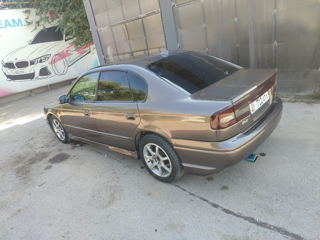 Subaru Legacy: 2001 г., Седан: фото 5
