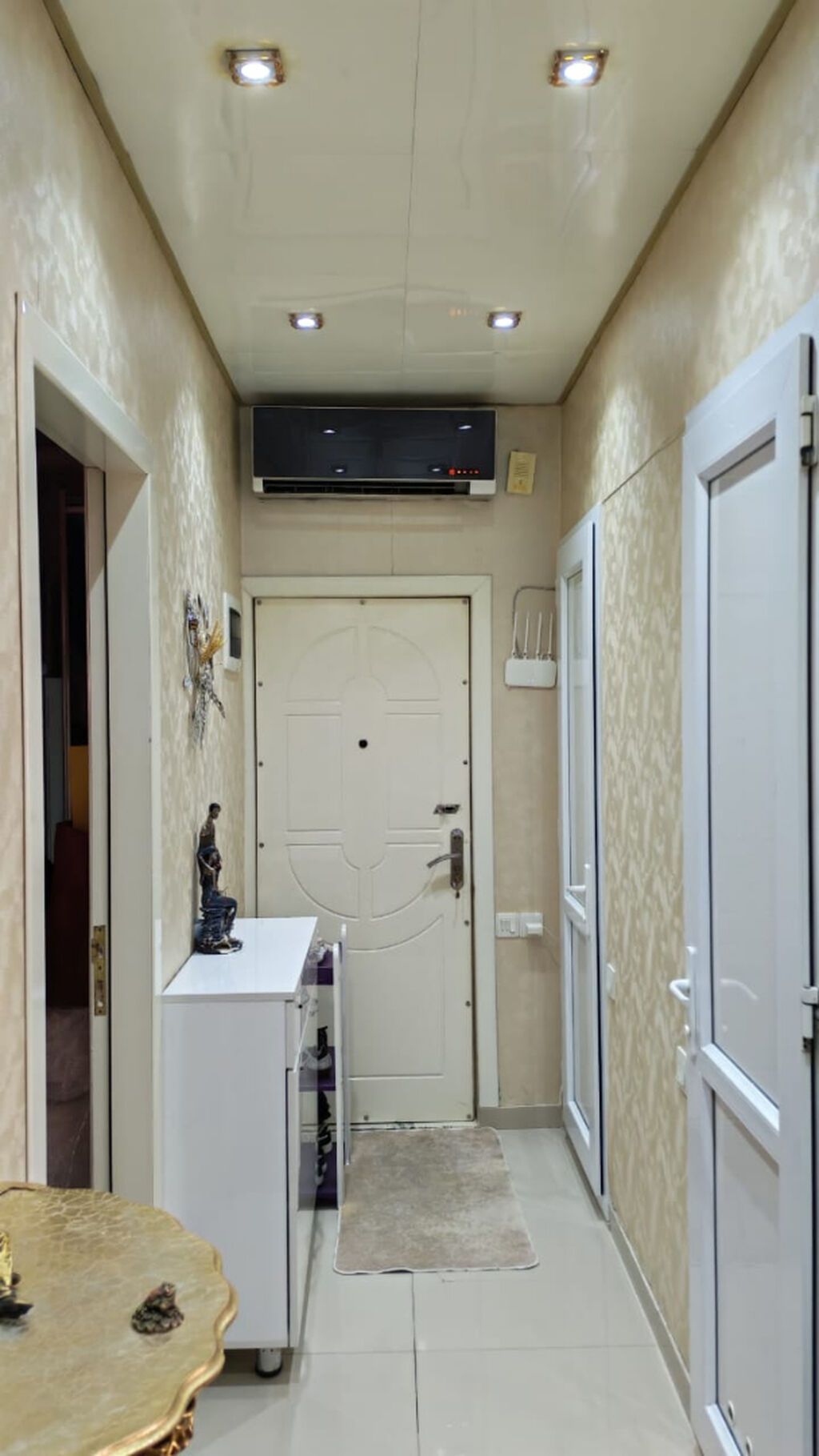 Bakı, 3 otaqlı, Köhnə tikili, 70 kv. m