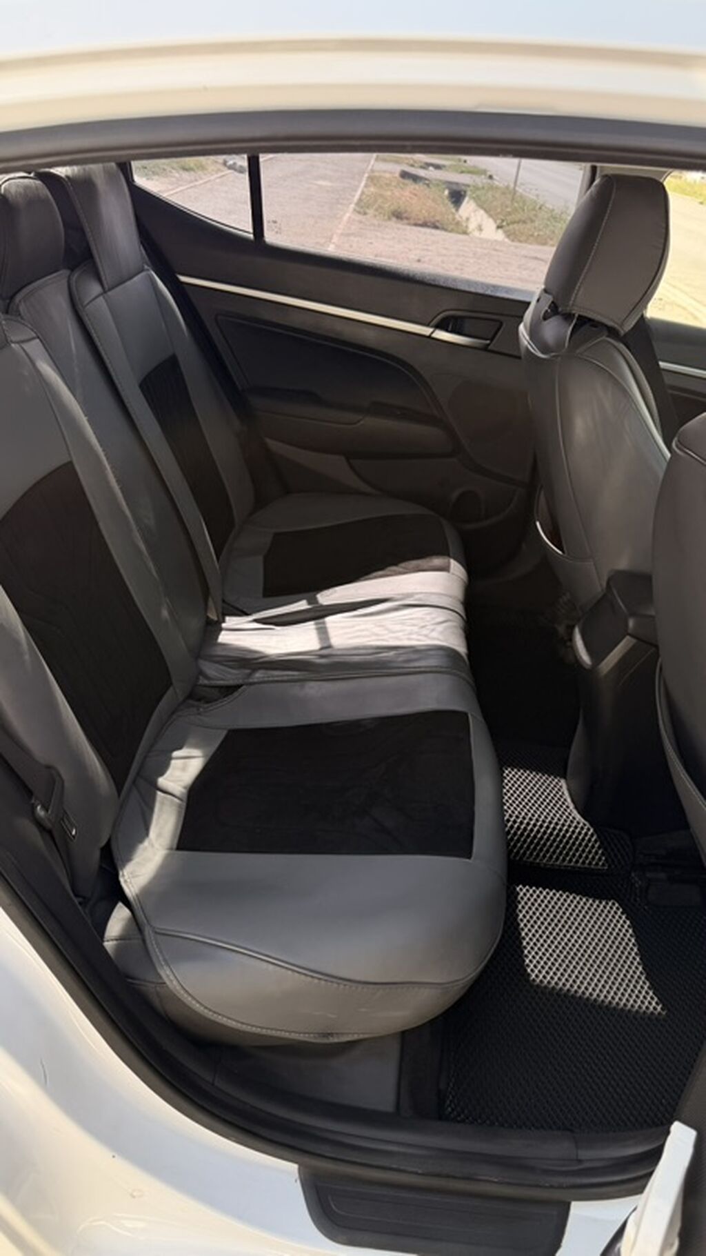 Hyundai Avante: 2019 г., 1.6 л, Автомат, Бензин, Седан: фото 6