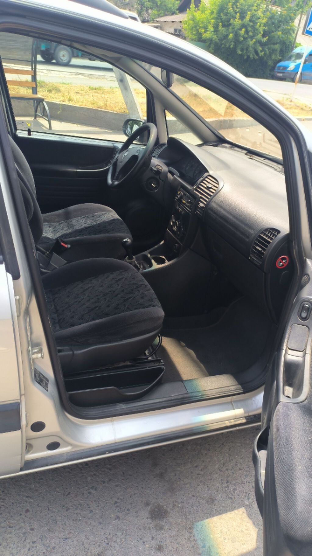 Opel Zafira: 2002 г., 1.8 л, Механика, Бензин, Минивэн: фото 5