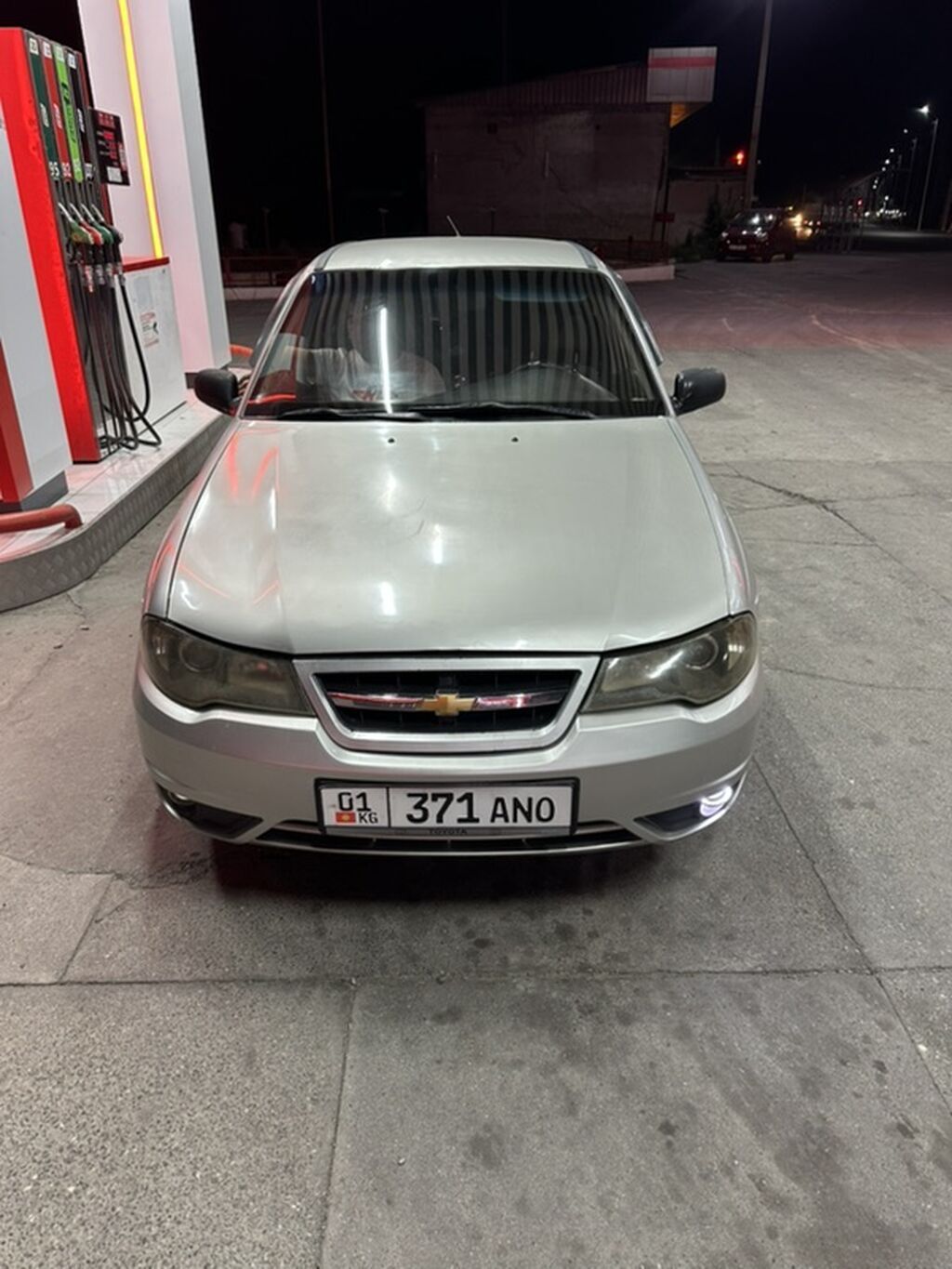 Chevrolet Nexia: 2008 г., 1.6 л, Механика, Бензин, Седан: фото 2