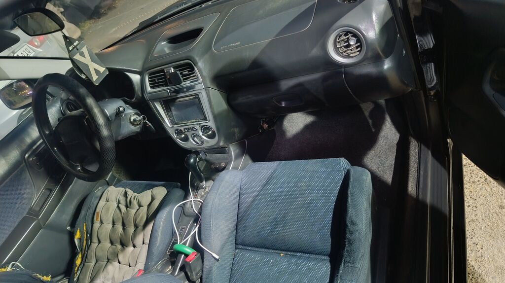 Subaru Impreza: 2001 г., 2 л, Автомат, Бензин, Седан: фото 7