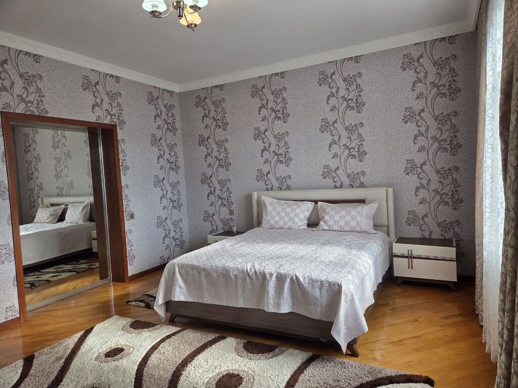 ✨ Bakıxanov Qəsəbəsində Obyekt Təyinatlı 3 Mərtəbəli, 9 Otaqlı Həyət