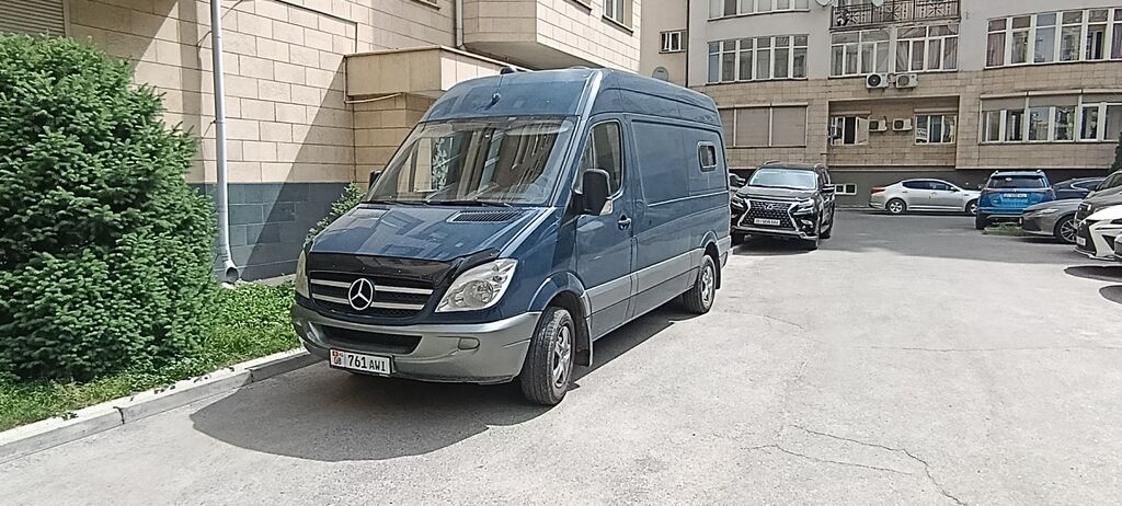 Mercedes-Benz Спринтер: 2010 г., 2.2 л, Механика, Дизель, Бус: фото 3