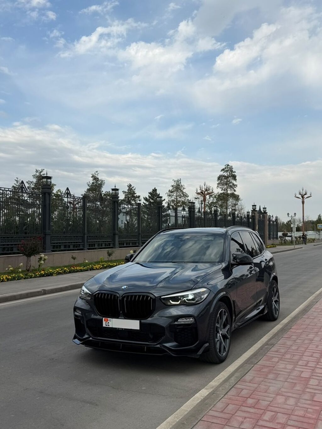 BMW X5: 2019 г., 4.4 л, Автомат, Бензин, Кроссовер: фото 4