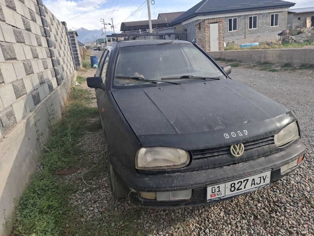 Volkswagen Golf: 1994 г., 1.6 л, Механика, Бензин, Хэтчбэк: фото 4