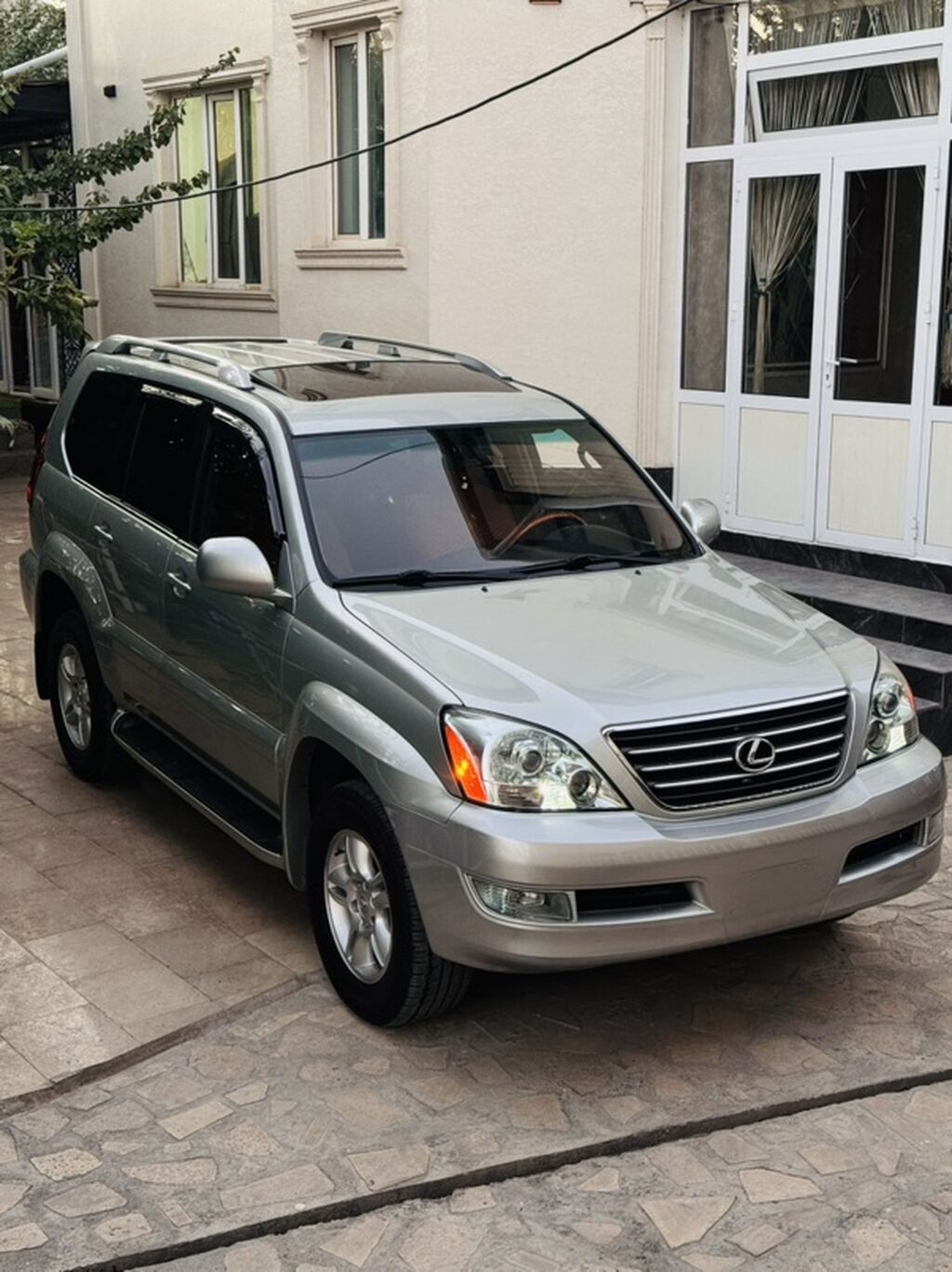Lexus GX: 2004 г., 4.7 л, Автомат, Газ, Внедорожник: фото 2