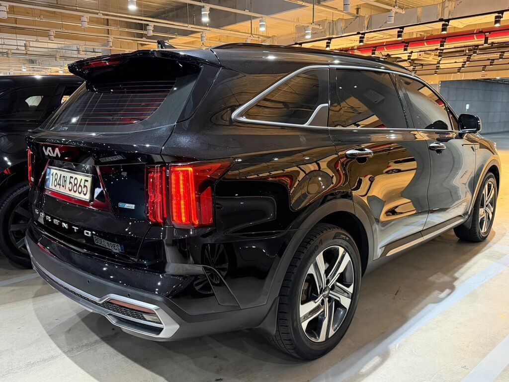 Kia Sorento: 2021 г., 1.6 л, Автомат, Бензин, Кроссовер: фото 3