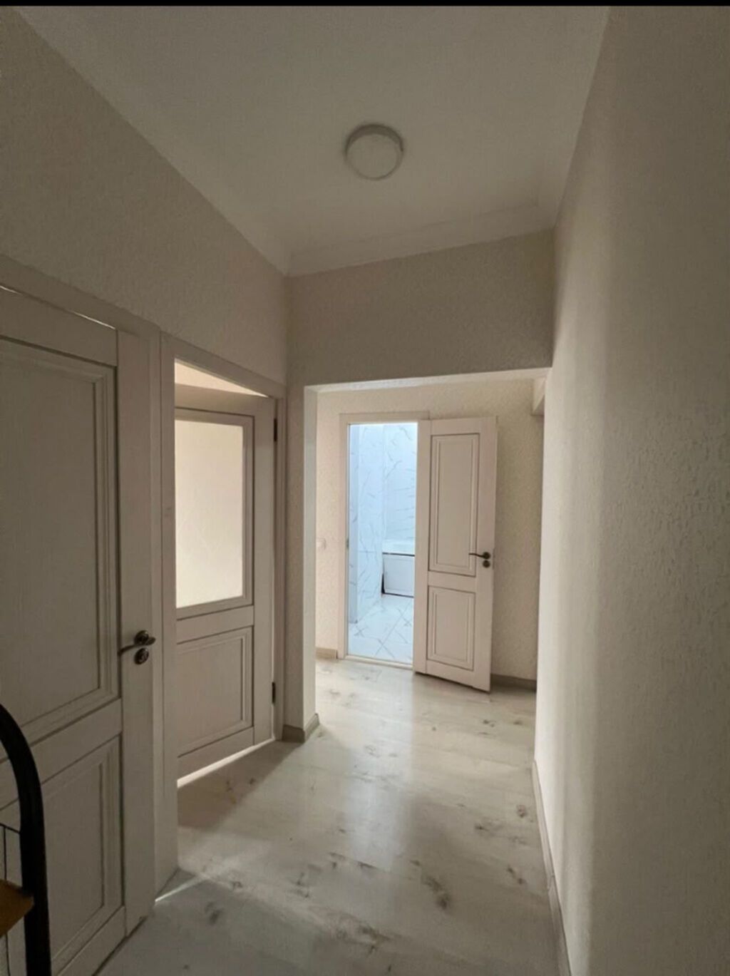 2 комнаты, 56 м², Юг-2 мкр 106 серия, 3 этаж, Евроремонт: фото 1