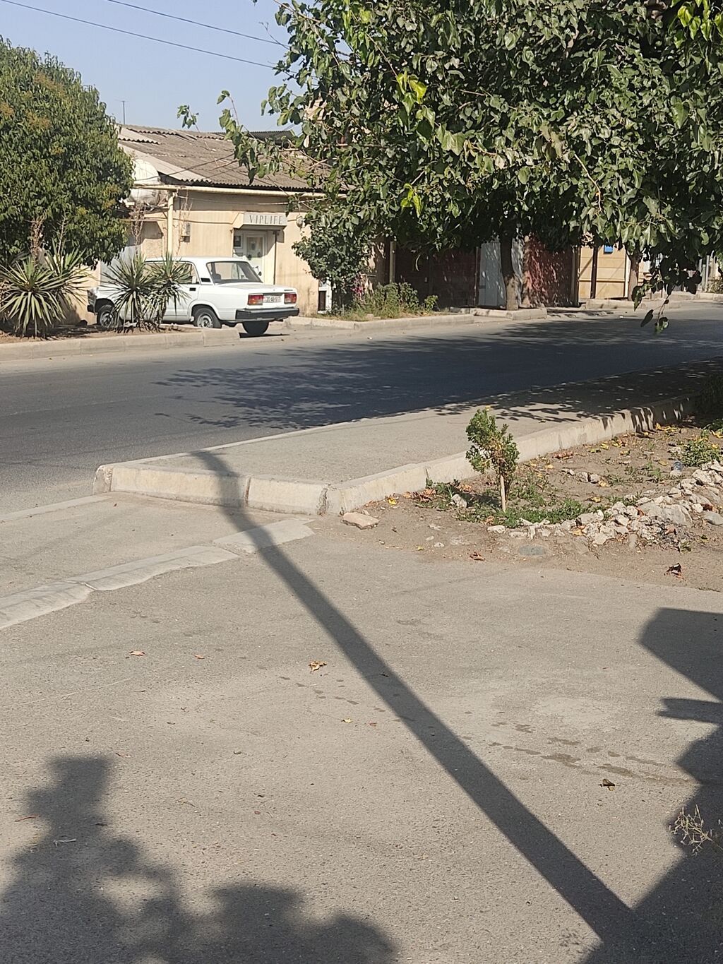 80 kv. m, 2 otaqlı, Kanalizasiya, İşıq, İnternet