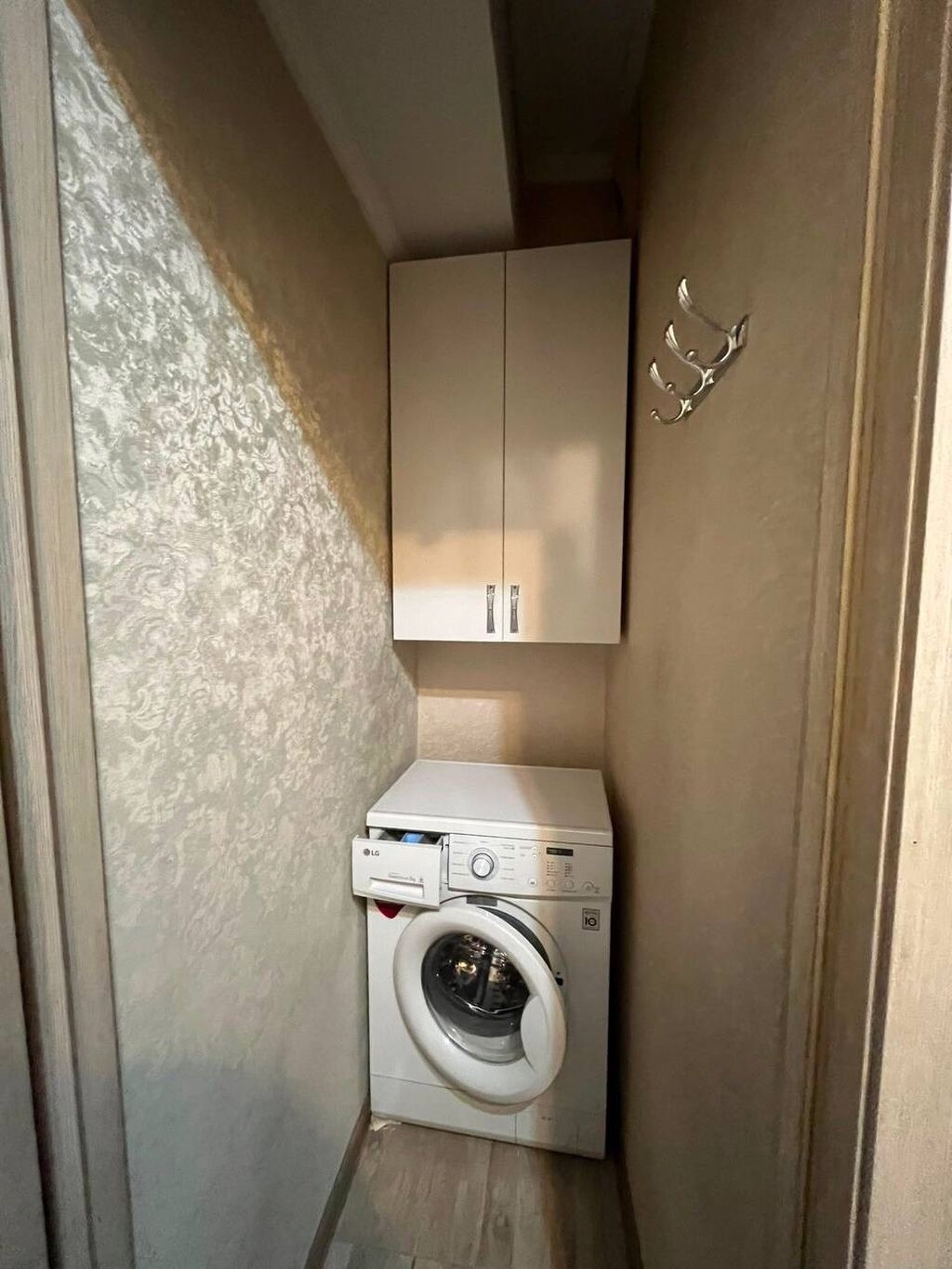1 комната, 33 м², Индивидуалка, 8 этаж, Косметический ремонт — фото 7
