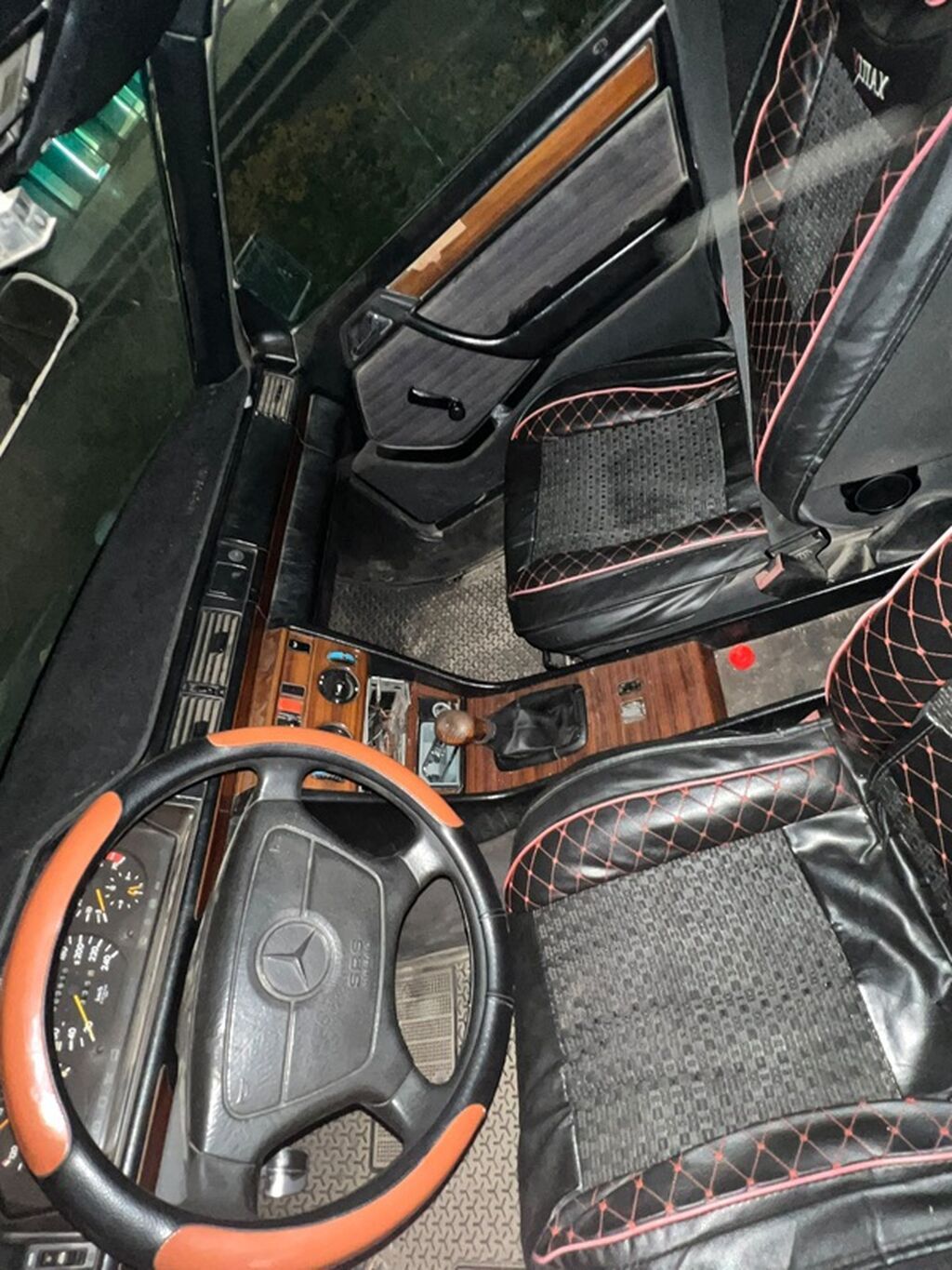 Mercedes-Benz W124: 1993 г., 2.2 л, Механика, Бензин, Седан: фото 7