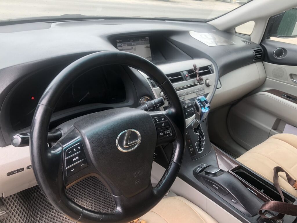 Lexus RX: 2011 г., 3.5 л, Автомат, Газ, Кроссовер: фото 6
