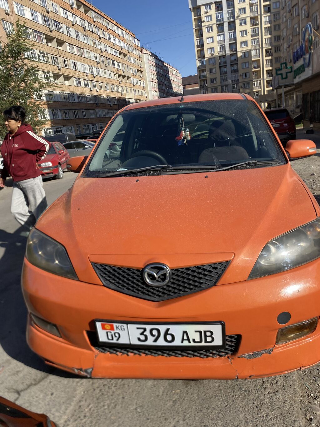 Mazda Verisa: 2002 г., 1.5 л, Автомат, Хэтчбэк: фото 1
