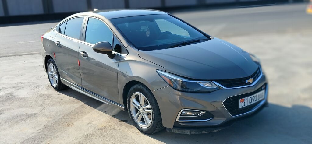 Chevrolet Cruze: 2018 г., 1.4 л, Автомат, Бензин, Седан: фото 2