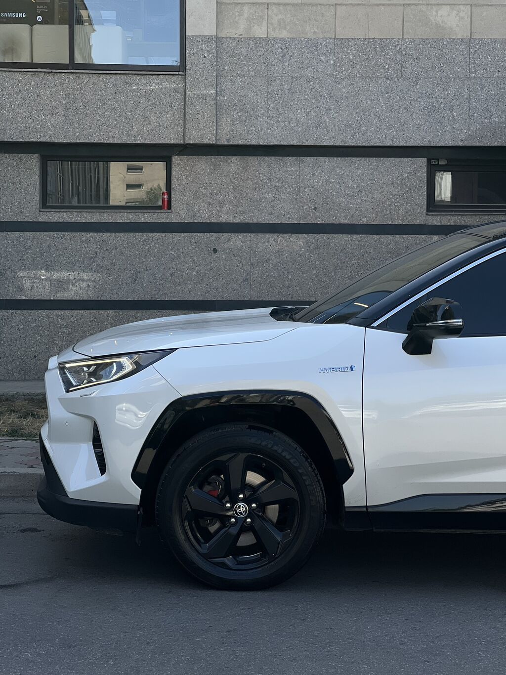 Toyota RAV4: 2021 г., 2.5 л, Автомат, Гибрид, Кроссовер: фото 7