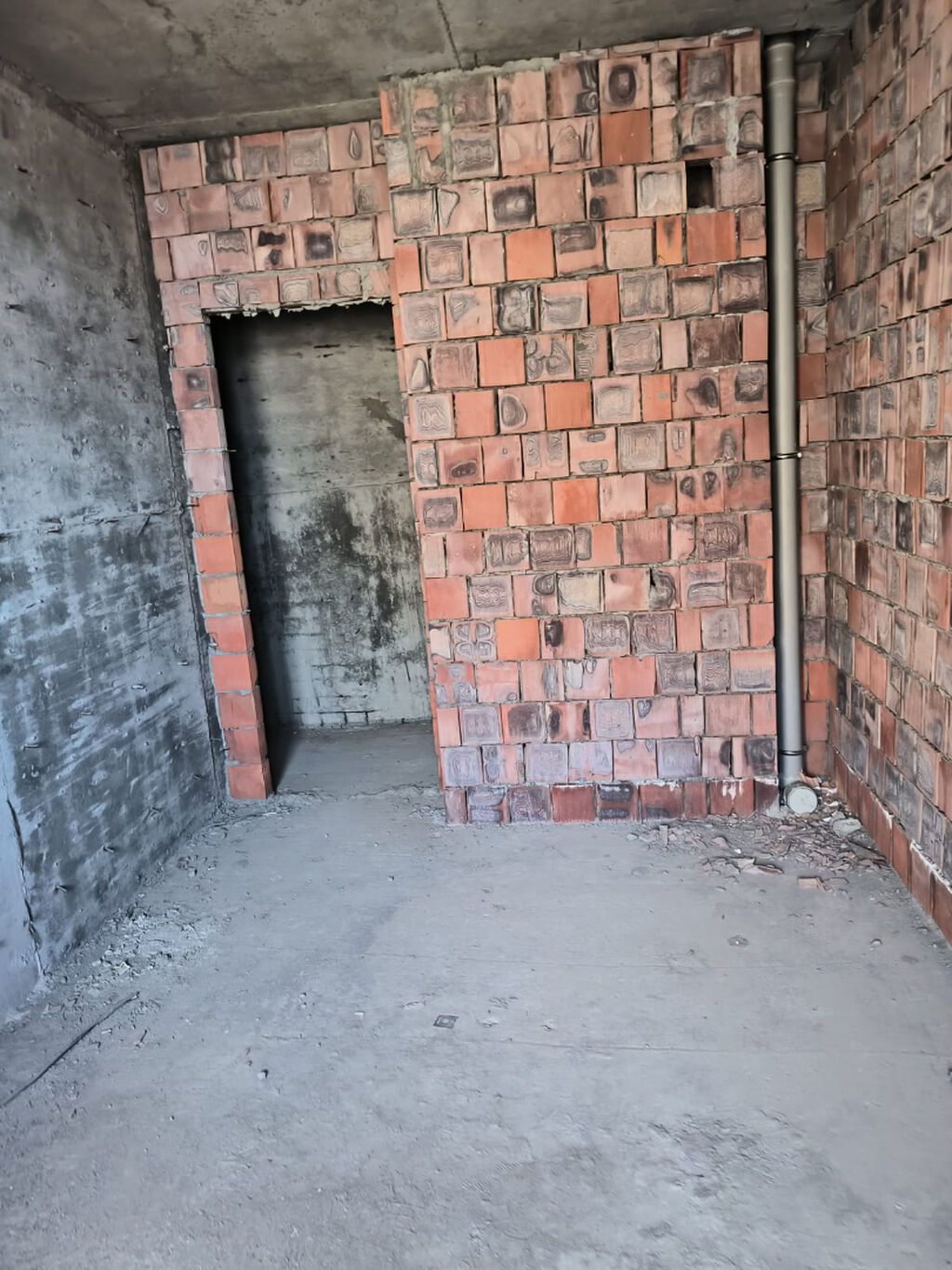 4 otaqlı, Yeni tikili, m. 20 Yanvar, 186 kv. m