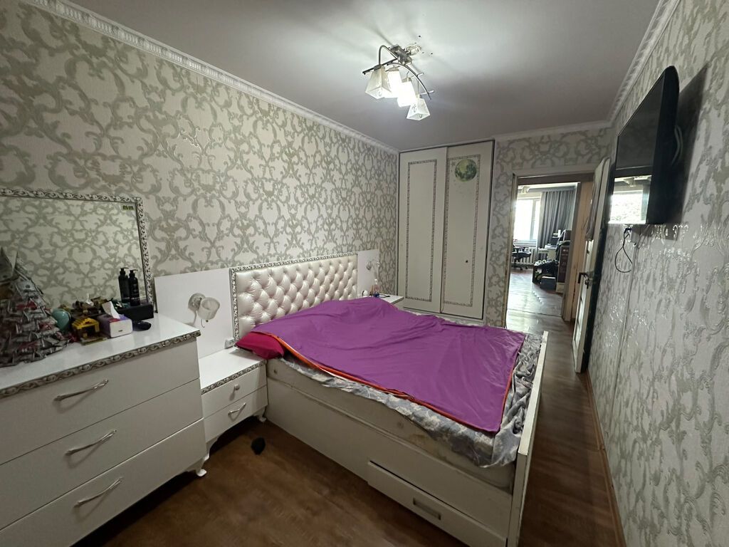 3 комнаты, 55 м², 10 мкр 104 серия, 4 этаж, Косметический ремонт: фото 3
