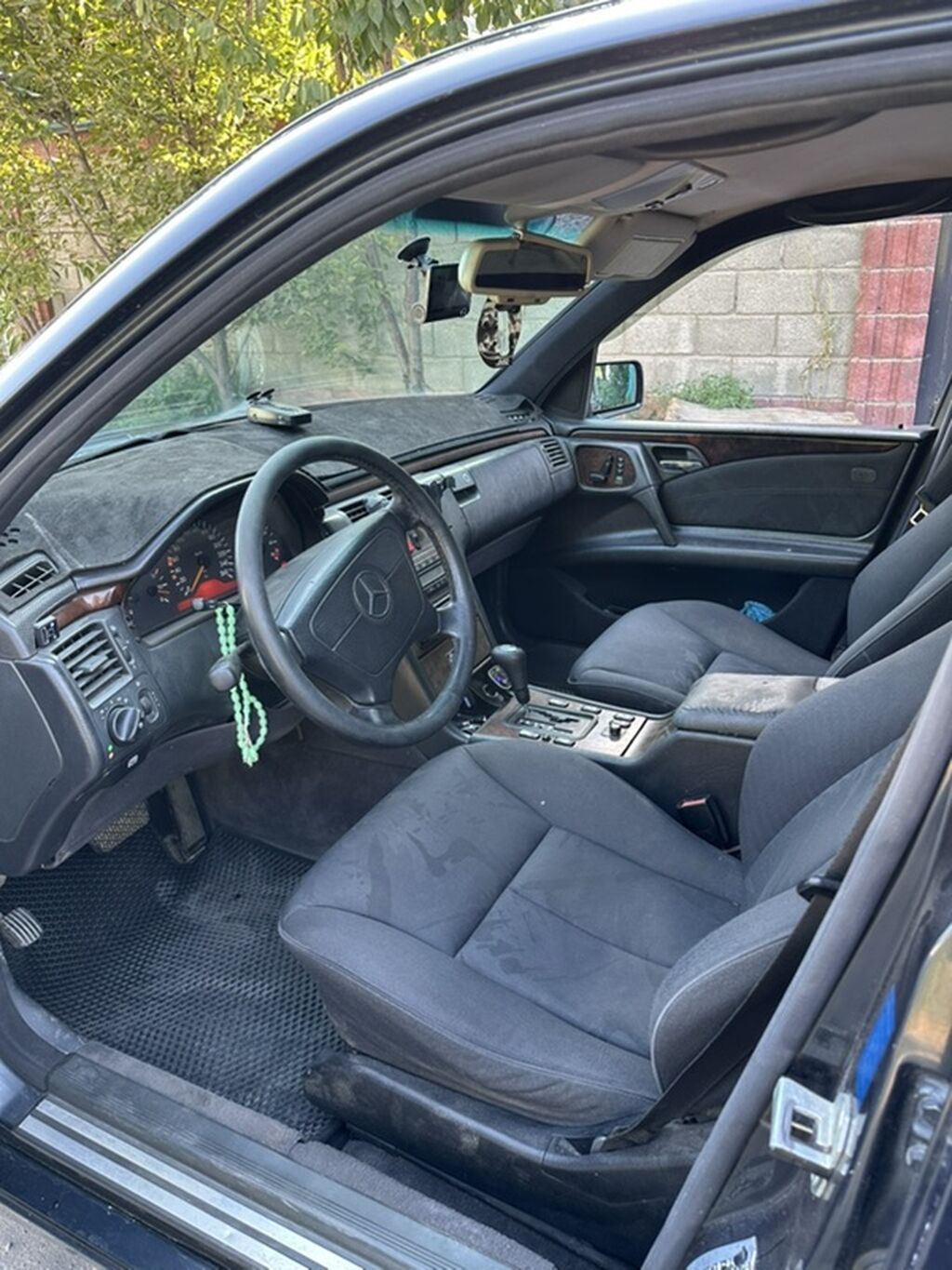 Mercedes-Benz E-Class: 1996 г., 3.2 л, Автомат, Бензин, Седан: фото 8