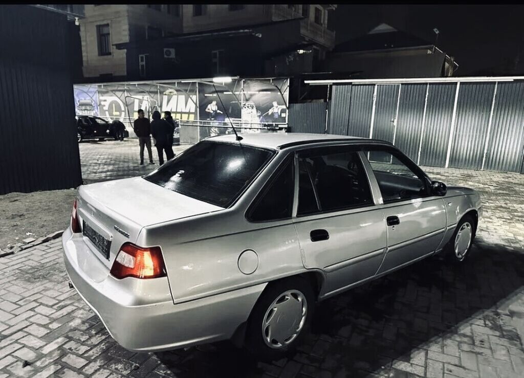 Daewoo Nexia: 2012 г., 1.6 л, Механика, Бензин, Седан: фото 6