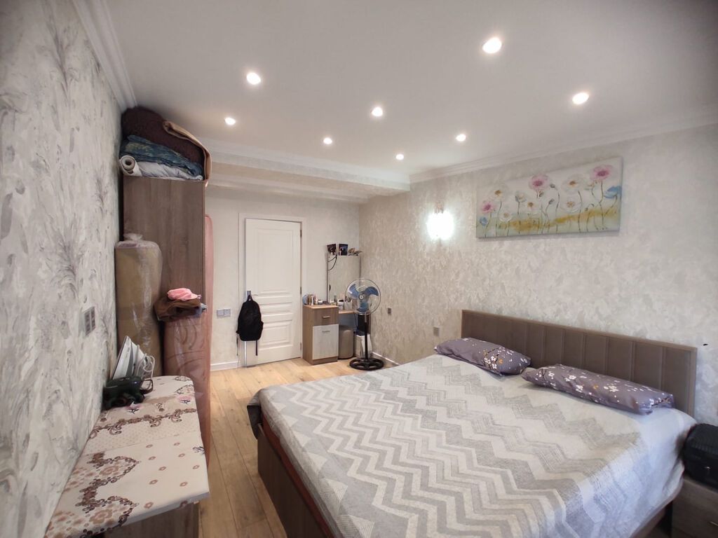 2 otaqlı, Yeni tikili, m. Xalqlar Dostluğu, 85 kv. m