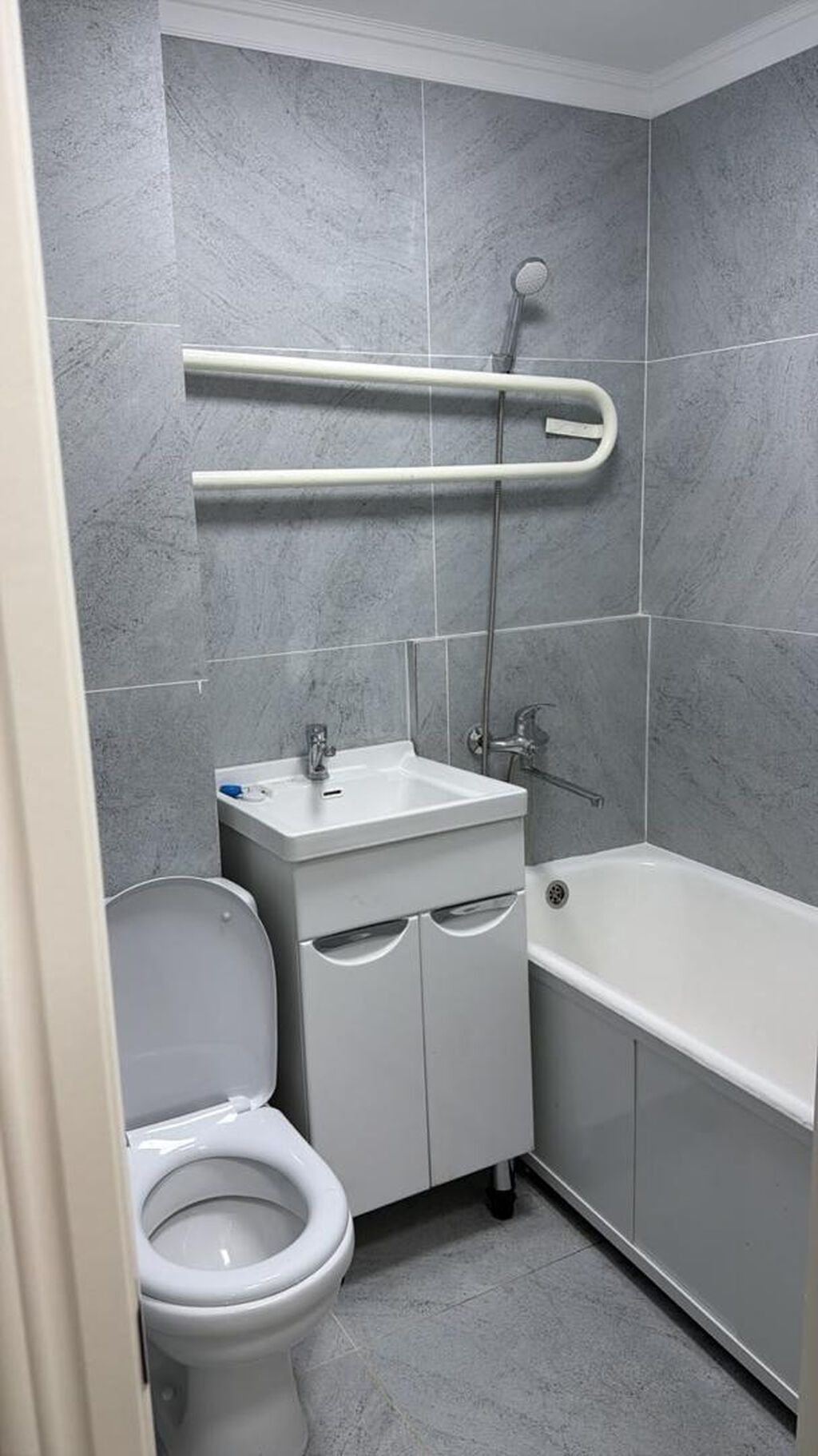 2 комнаты, 44 м², 10 мкр 104 серия, 1 этаж, Свежий ремонт: фото 4