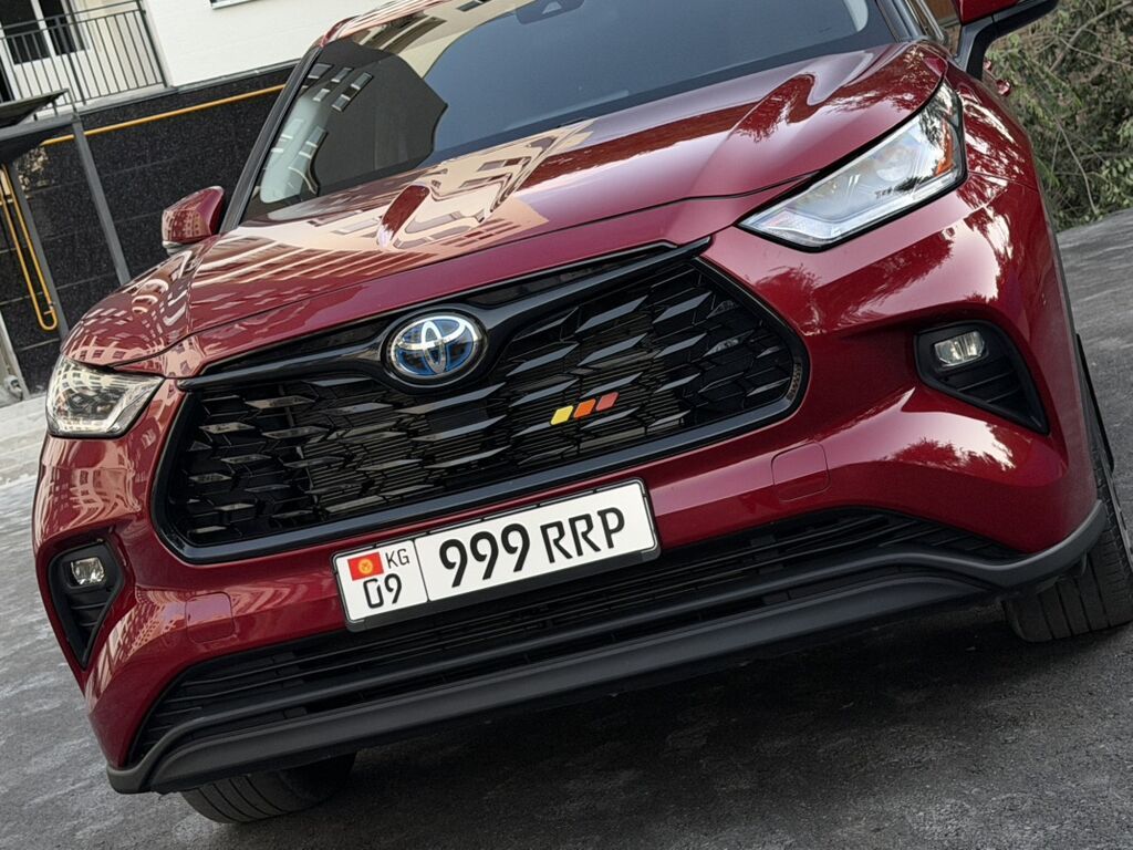 Toyota Highlander: 2022 г., 2.5 л, Вариатор, Гибрид, Кроссовер: фото 1