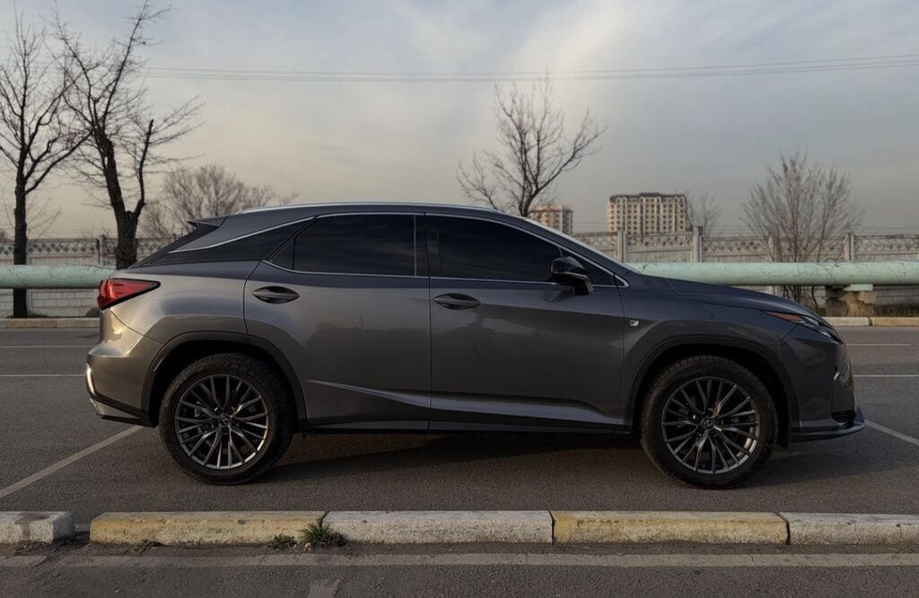 Lexus RX: 2016 г., 2 л, Автомат, Бензин, Кроссовер: фото 4