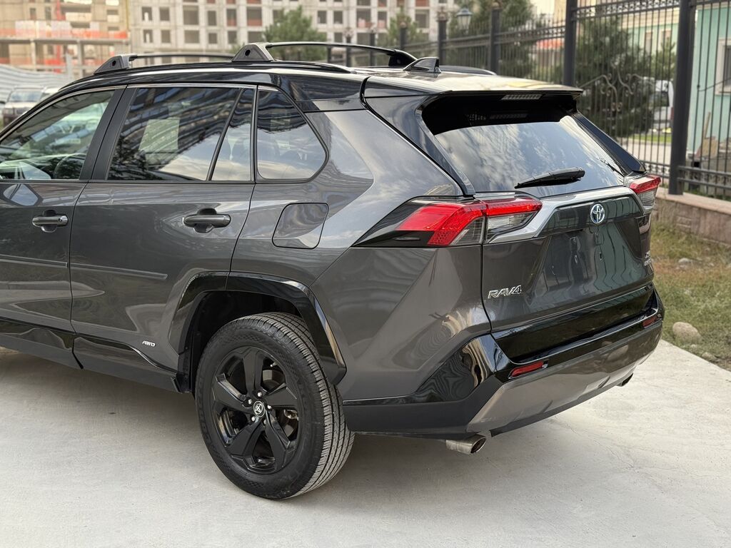 Toyota RAV4: 2020 г., 2.5 л, Автомат, Гибрид, Седан: фото 8