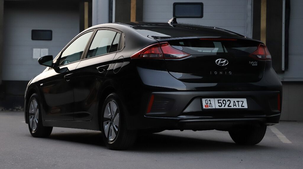 Hyundai Ioniq Hybrid 2019, 1.6 л, черный: фото 4