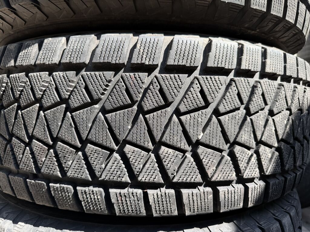 275/70/16 4 шт комплект в идеальном состоянии фирма Bridgestone: фото 6
