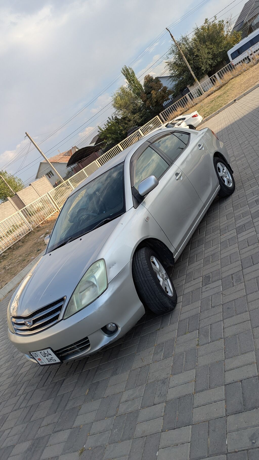 Toyota Allion: 2004 г., 1.8 л, Автомат, Бензин, Седан: фото 2