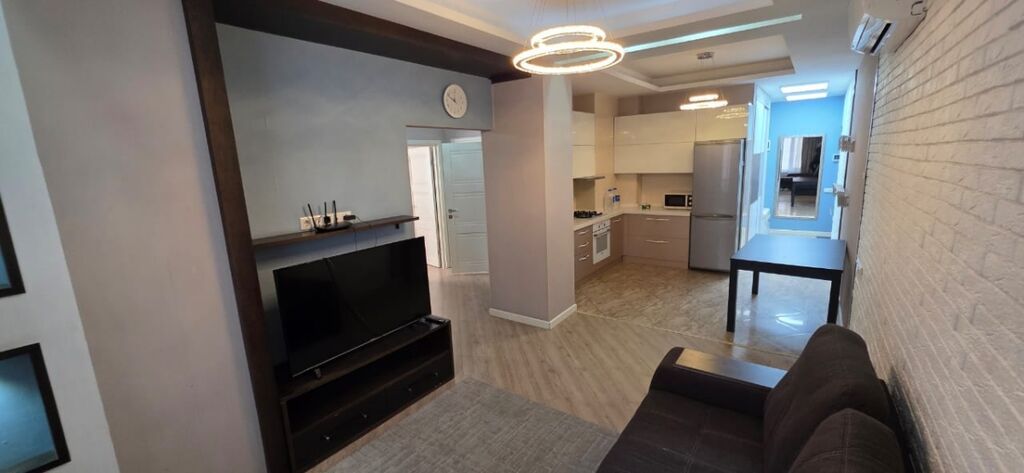 2 комнаты, 61 м², Золотой квадрат Элитка, 3 этаж, Дизайнерский ремонт: фото 4