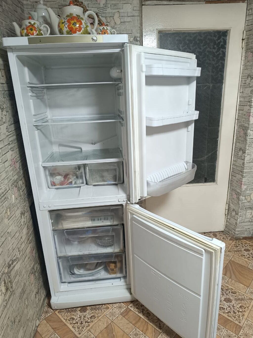 Холодильник Indesit, Б/у, Двухкамерный: фото 2