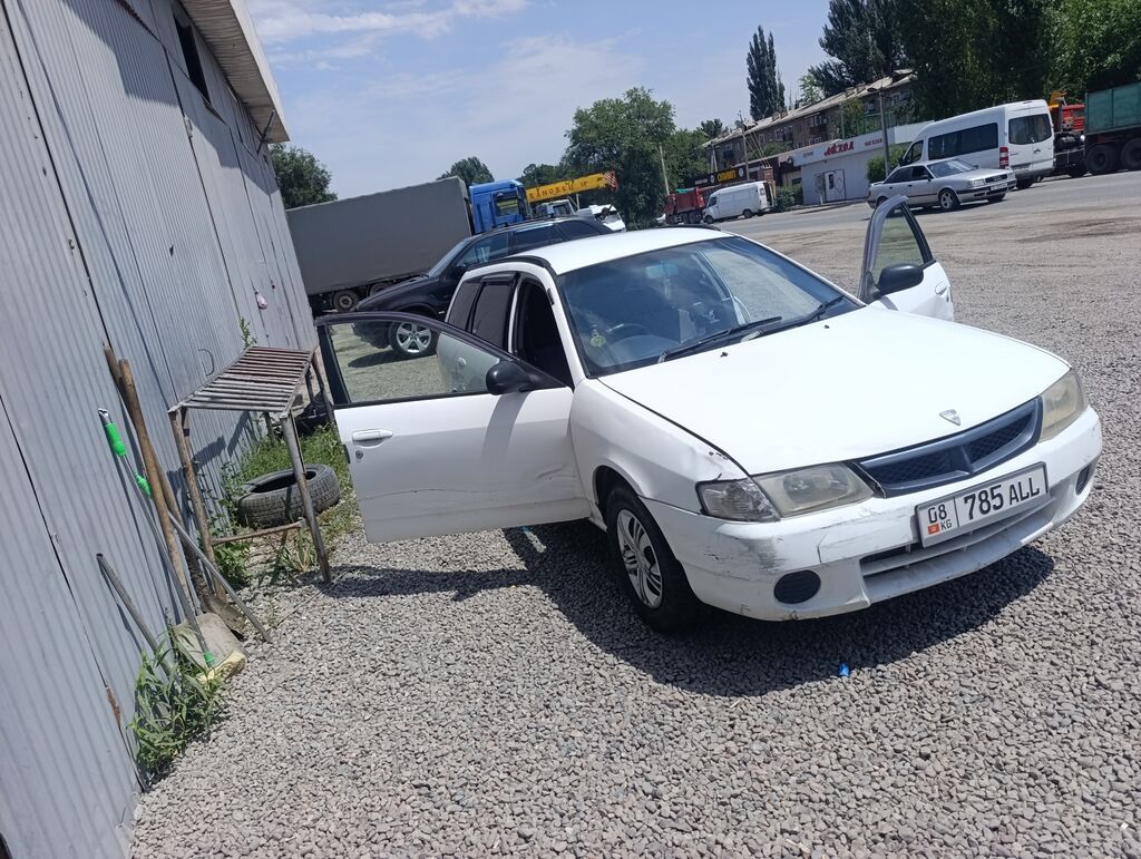 Nissan Wingroad: 2001 г., 1.5 л, Автомат, Бензин, Универсал: фото 7